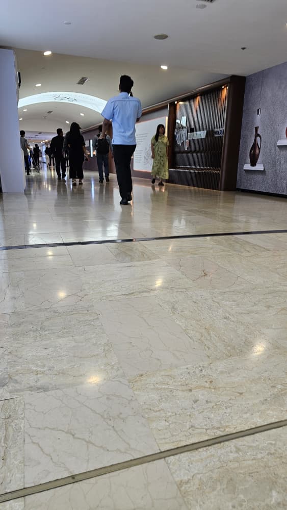 Best Flooring Material for a Commercial Space-2